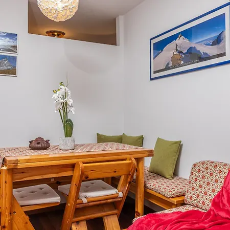 Cervinia Alpine Just Steps From The Slopes Appartement *