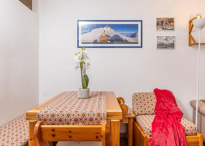 Апартаменти Cervinia Alpine Just Steps From The Slopes Брей-Червінія